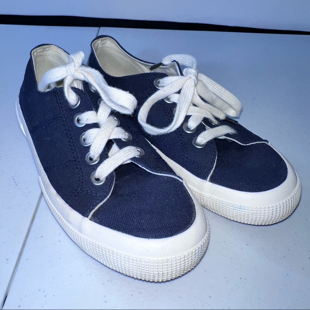 Lauren by Ralph Lauren 6.5B blue shoe